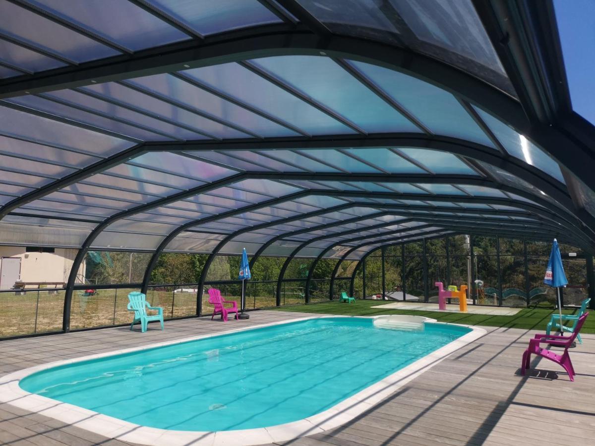 Camping " Le Grun De Chignore" Vollore-Ville Exterior foto